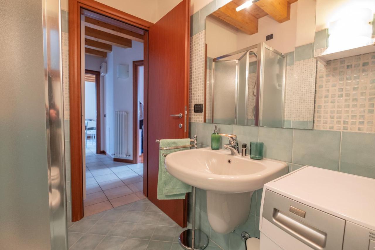 Happy Guest Apartments - Lake & Relax Riva di Solto Zewnętrze zdjęcie